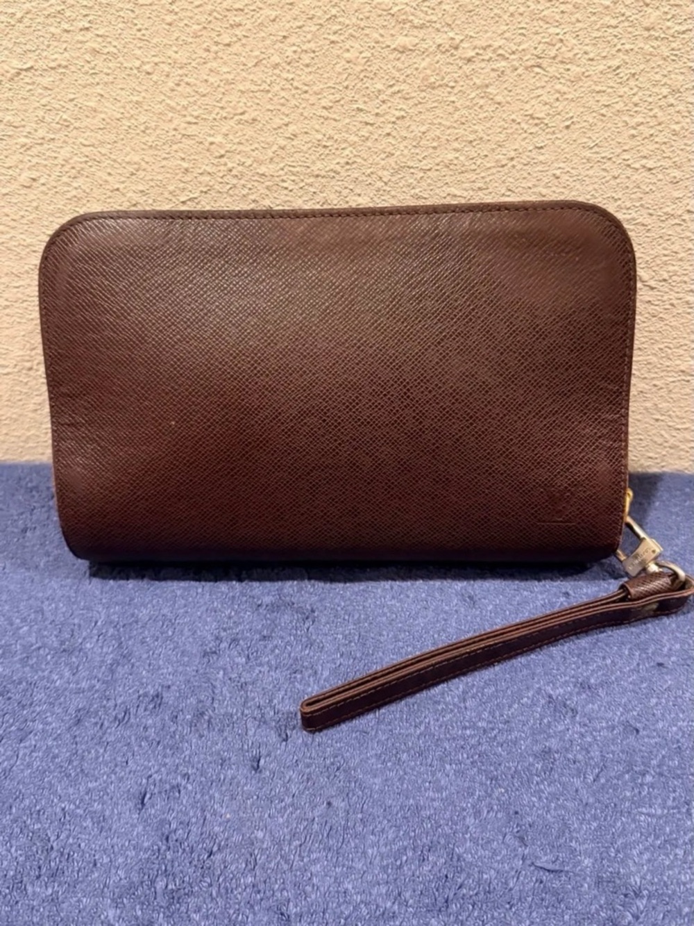 Louis Vuitton Clutch Taiga Leather Orsay Baikal Bag with Wristlet Strap